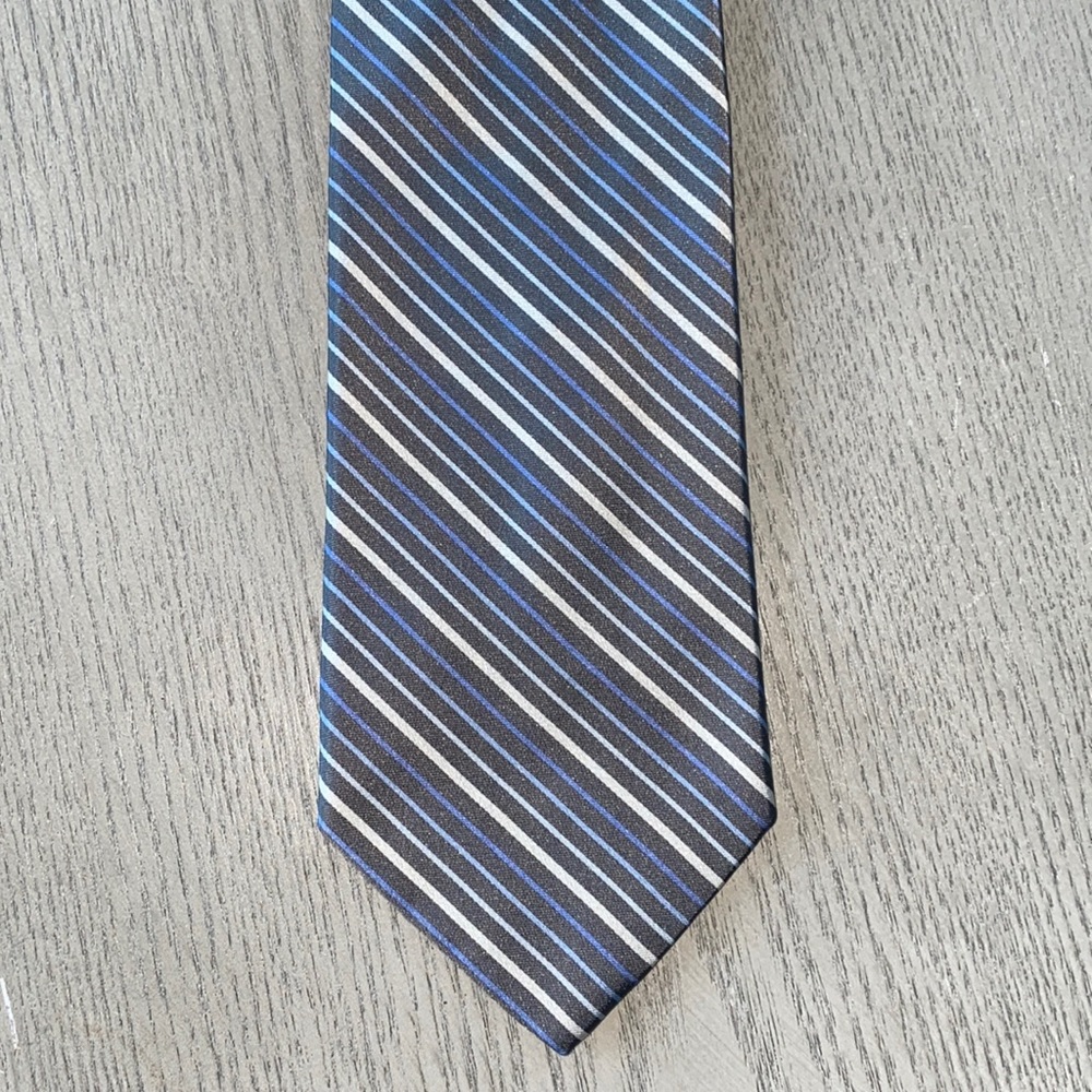 Brooks Brothers 346 Tie Blue Striped 100% Silk Preppy